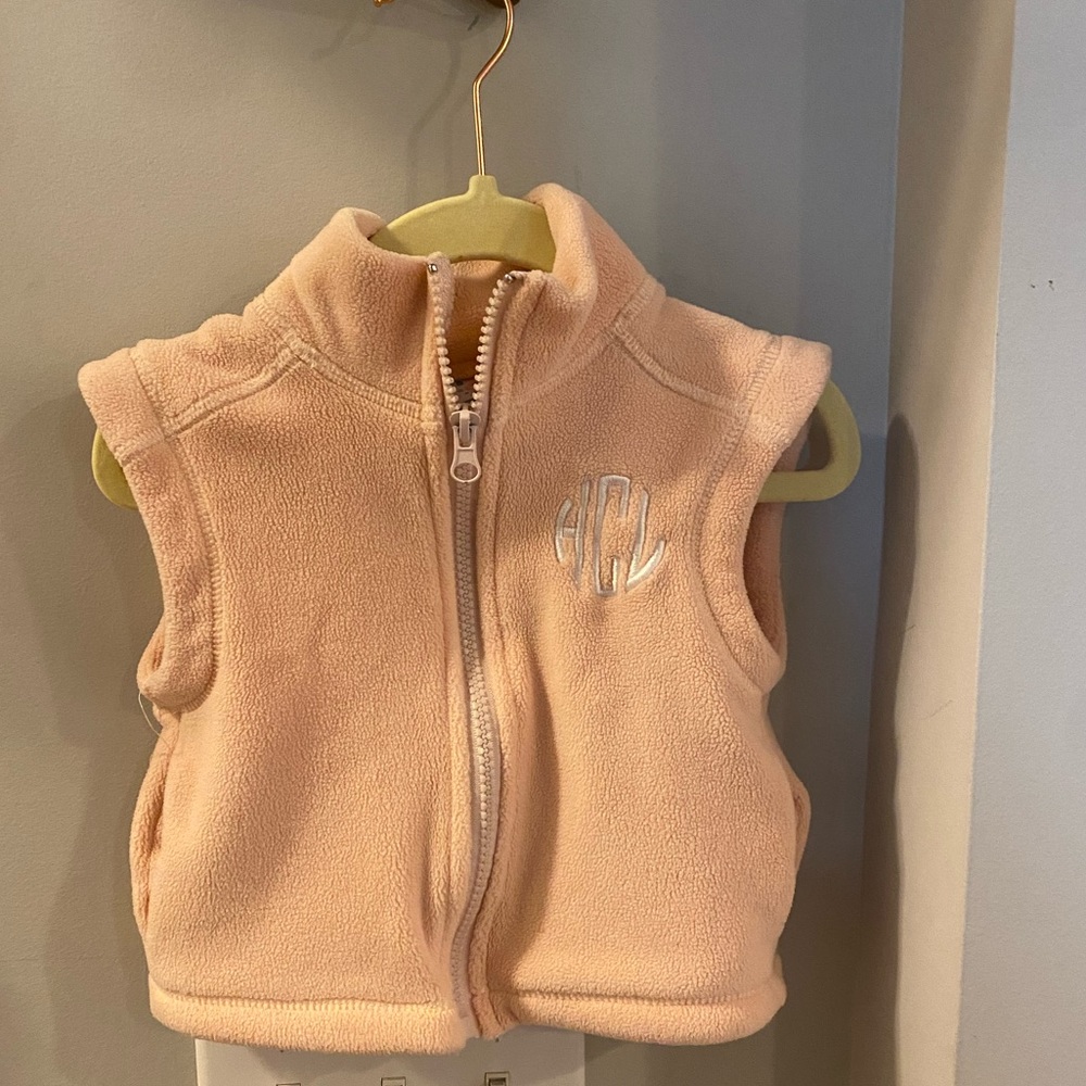 hCl monogram vest | size 12m